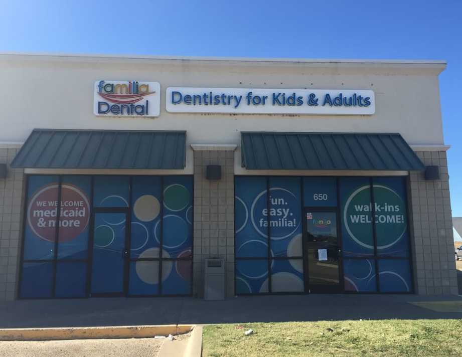 Familia Dental Plainview