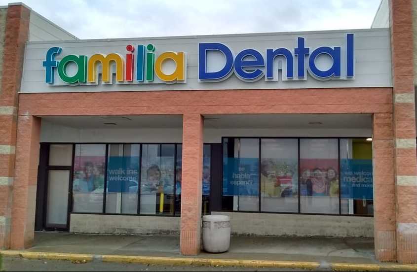 Familia Dental Racine